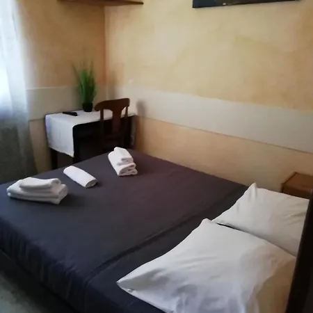 Hotel De L'etoile Andernos-les-Bains