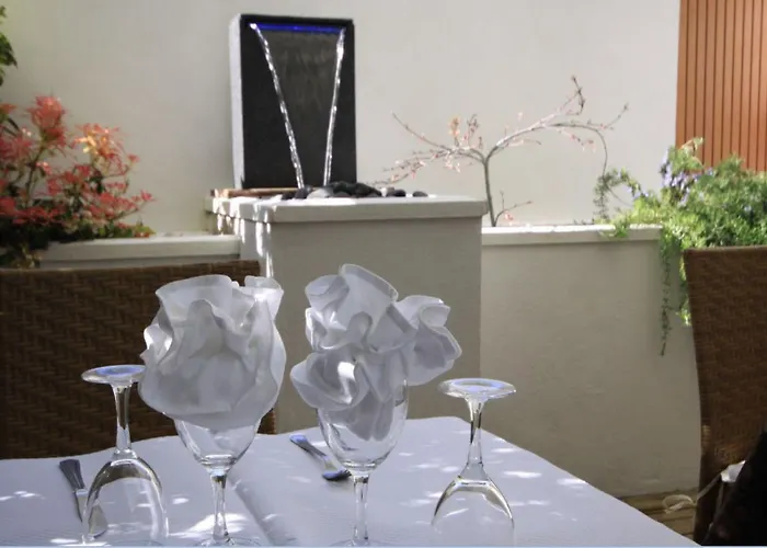 De L'etoile Szálloda 2*