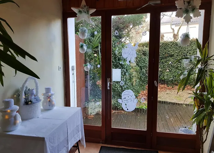 De L'etoile 2* Andernos-les-Bains